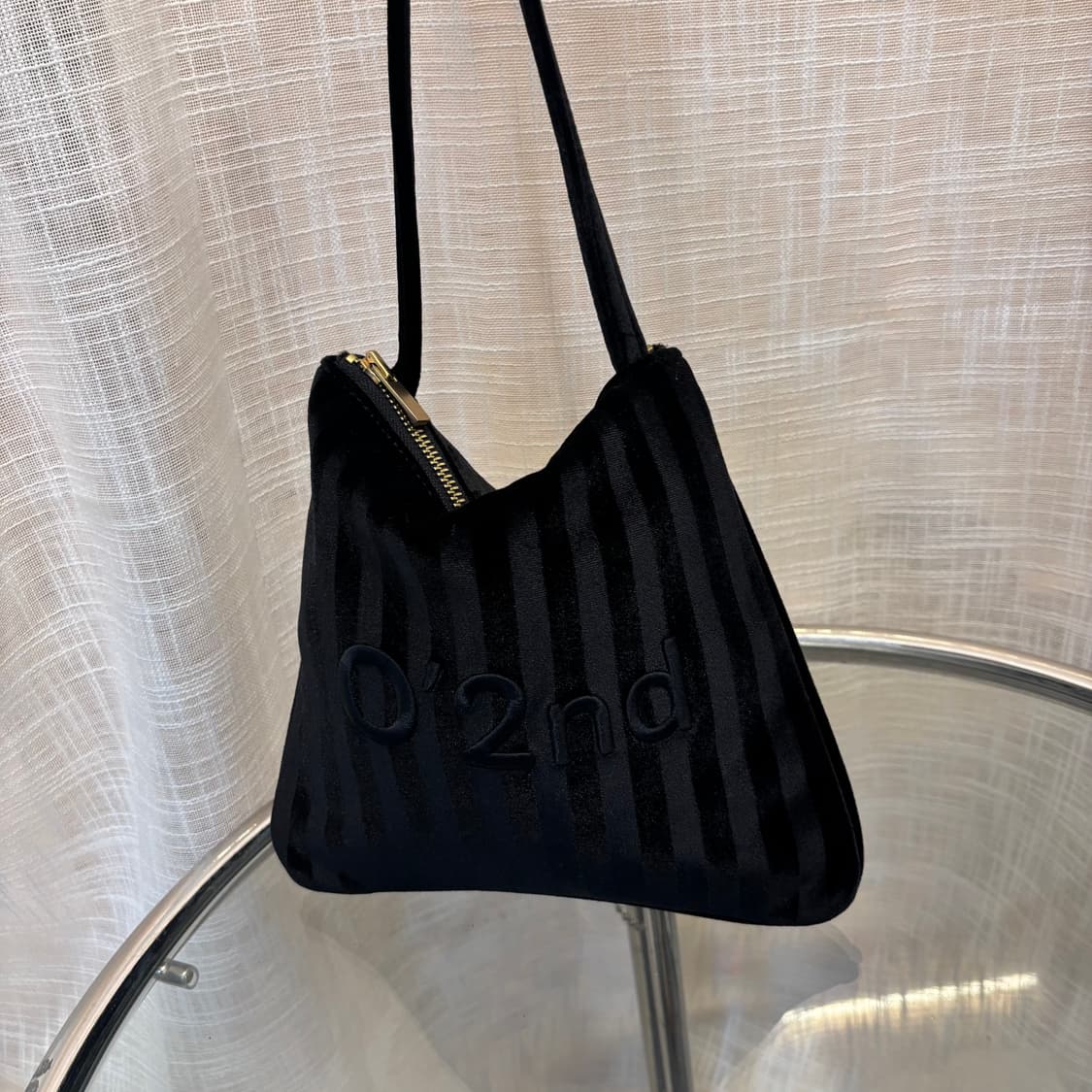 정품 오즈세컨 벨벳 토트백     상품이미지2
