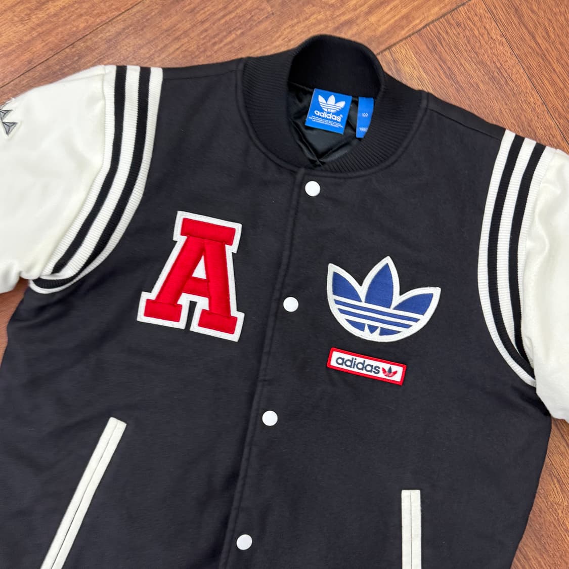 100 아디다스 패치 스타디움 바시티 자켓  상품이미지3