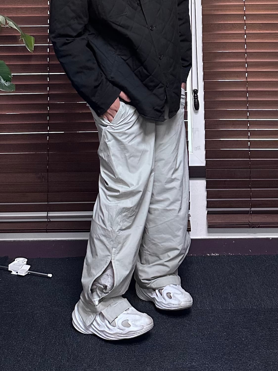 Nike golf  루즈핏 아이보리 트랙팬츠 L사이즈 상품이미지5