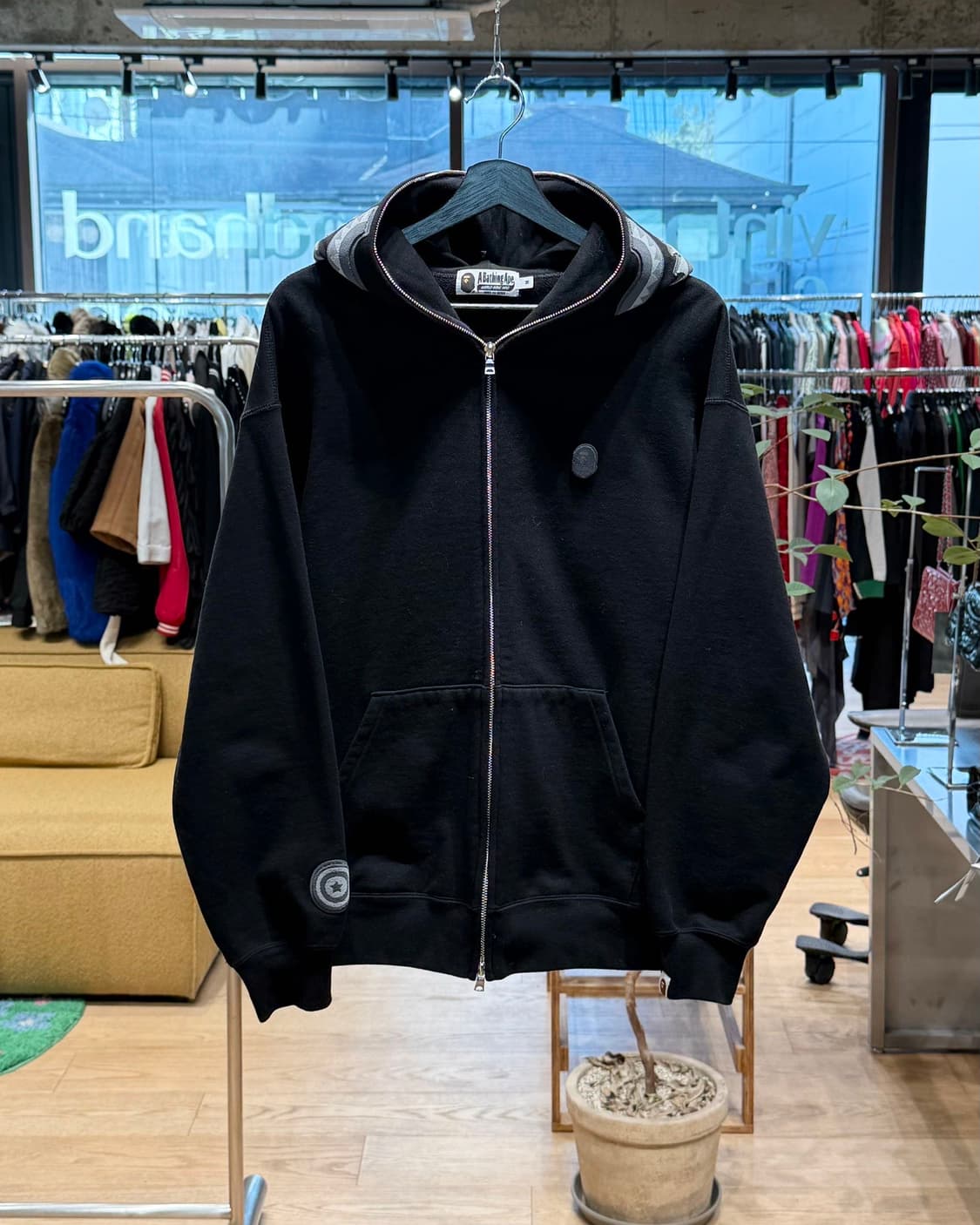 베이프 블랙 헤드 원 포인트 샤크 후드집업  상품이미지1