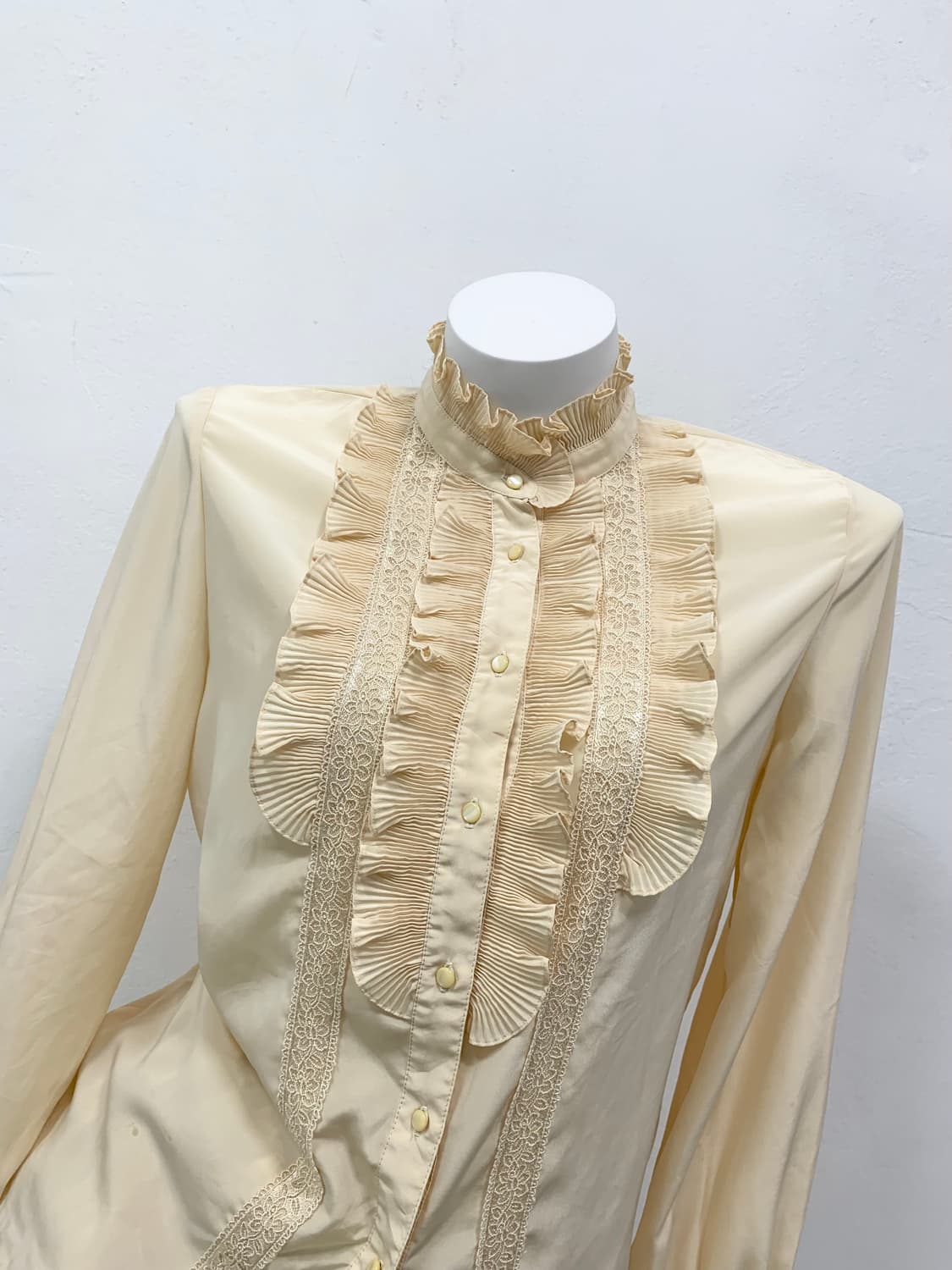 [LELIC] 로걀 공겜여주 레이스 코리락쿠마 블라우스 상품이미지6