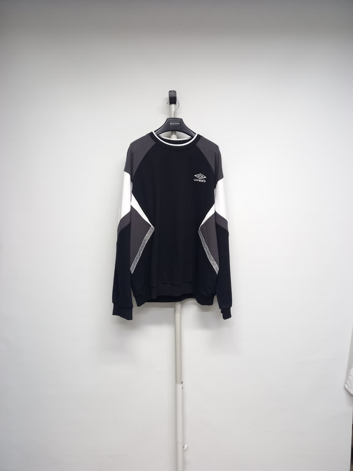 새 엄브로 춘추동 남성 맨투맨 105 상품이미지1