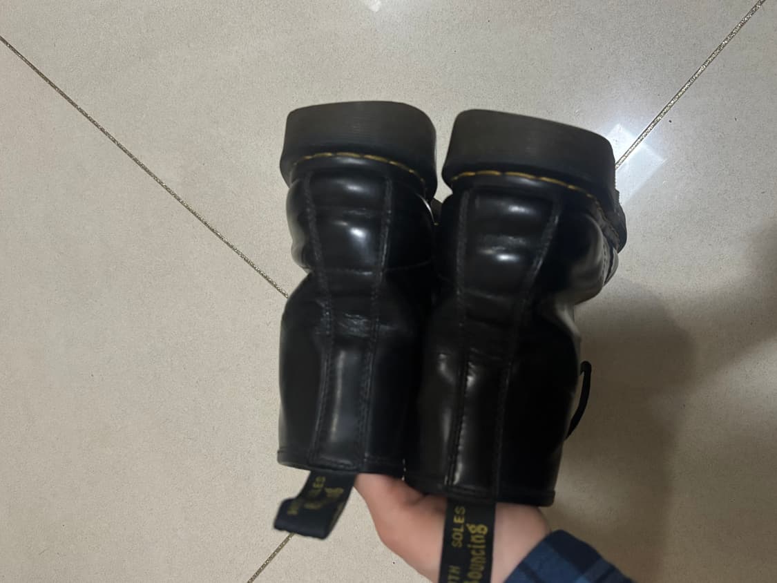 닥터마틴 1460 8홀 EU41 상품이미지5