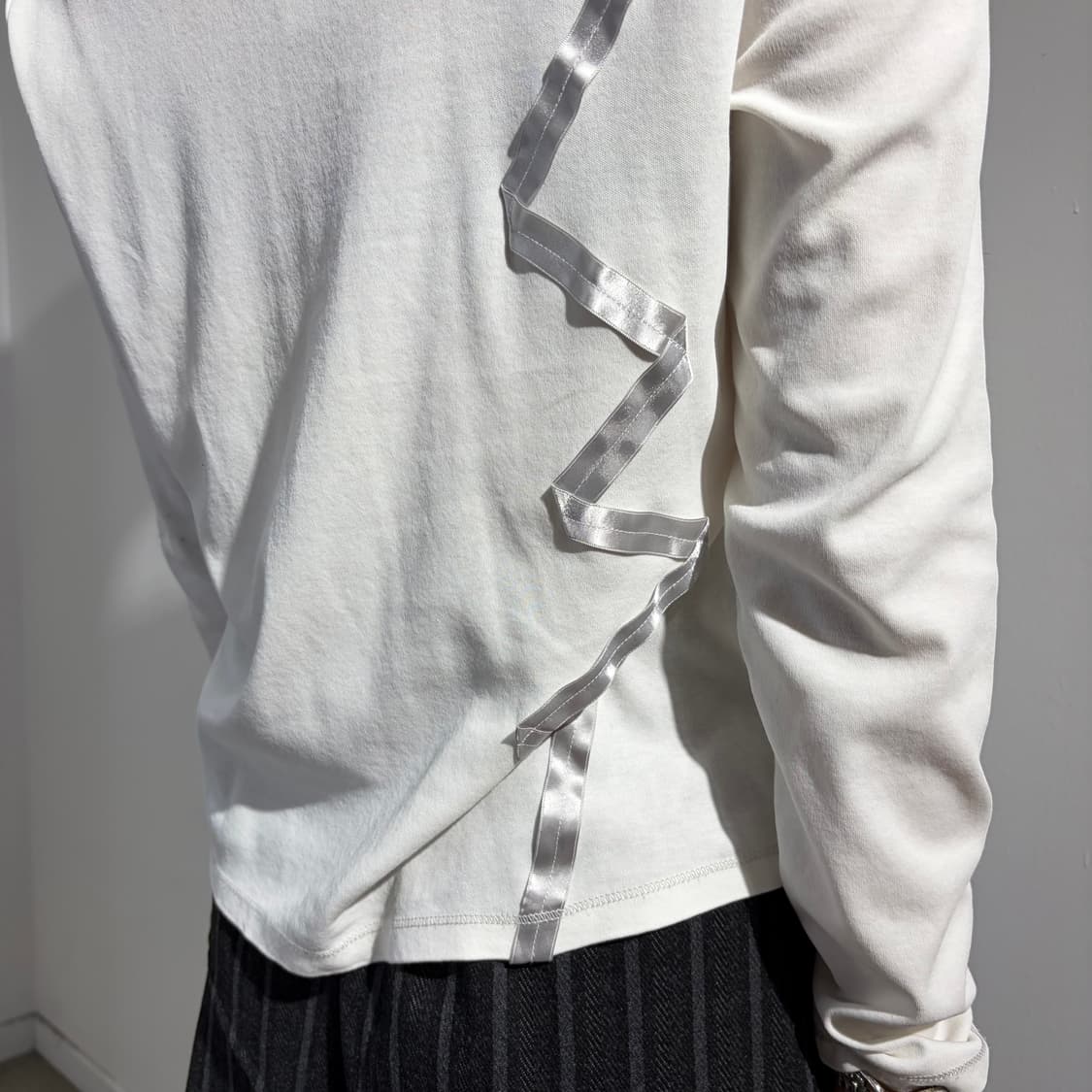 랑방 스포츠 리본 반집업 티셔츠 상품이미지4