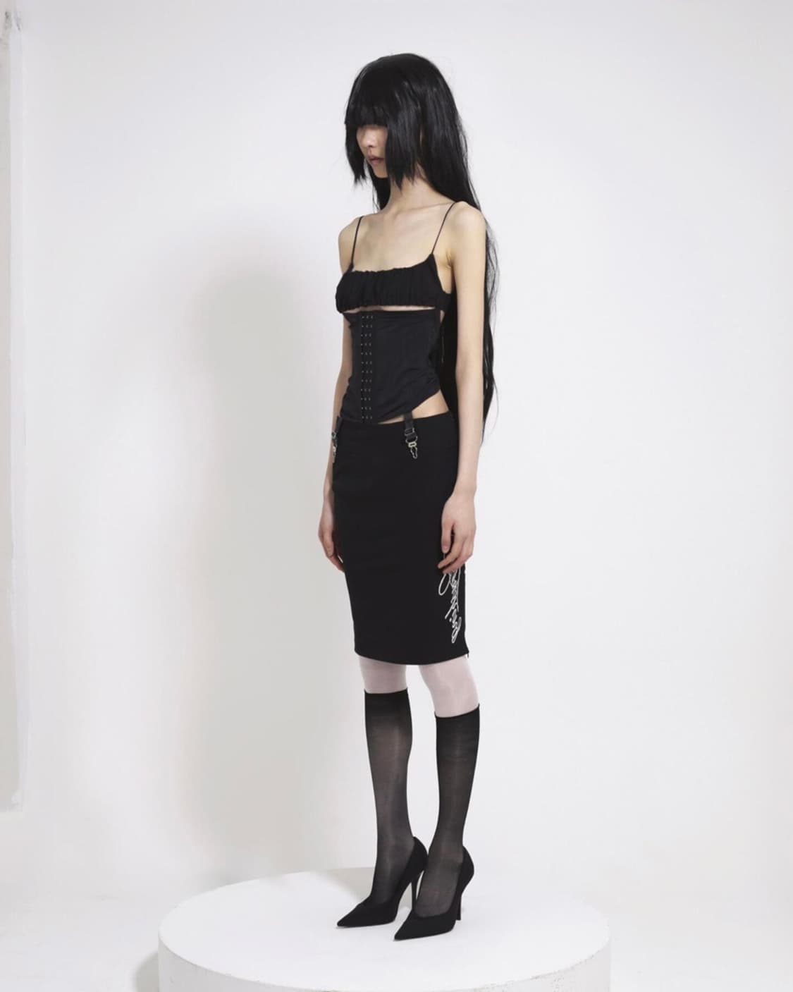 본네 슬릿 지퍼 스커트 블랙 상품이미지2