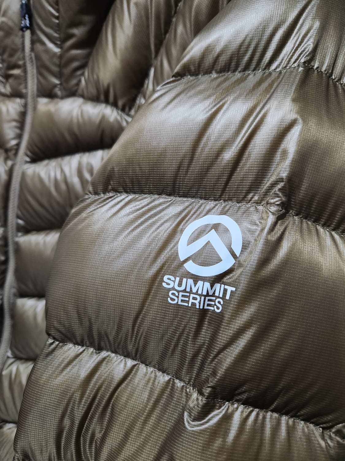 노스페이스 마테호른 경량패딩 L(100) 카키 상품이미지2