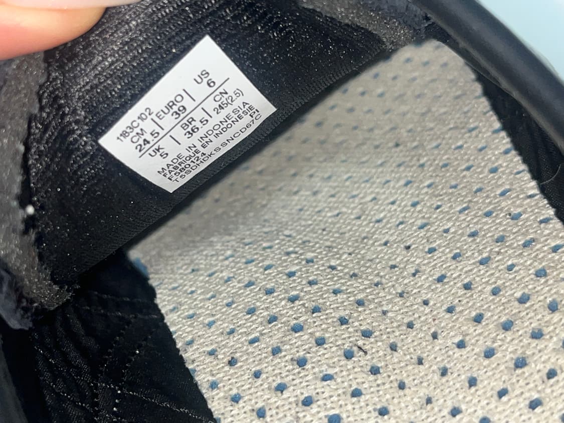 오니츠카타이거 블랙 245 상품이미지5