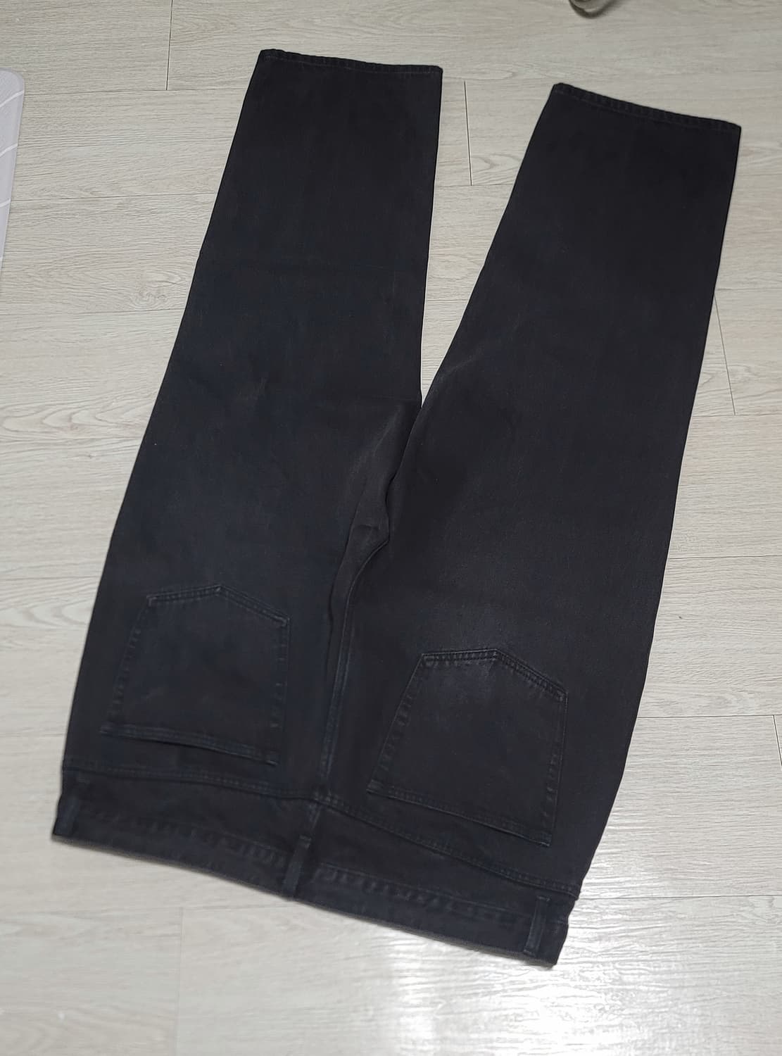 무신사스탠다드 핀턱 레귤러핏 데님팬츠 40 상품이미지2