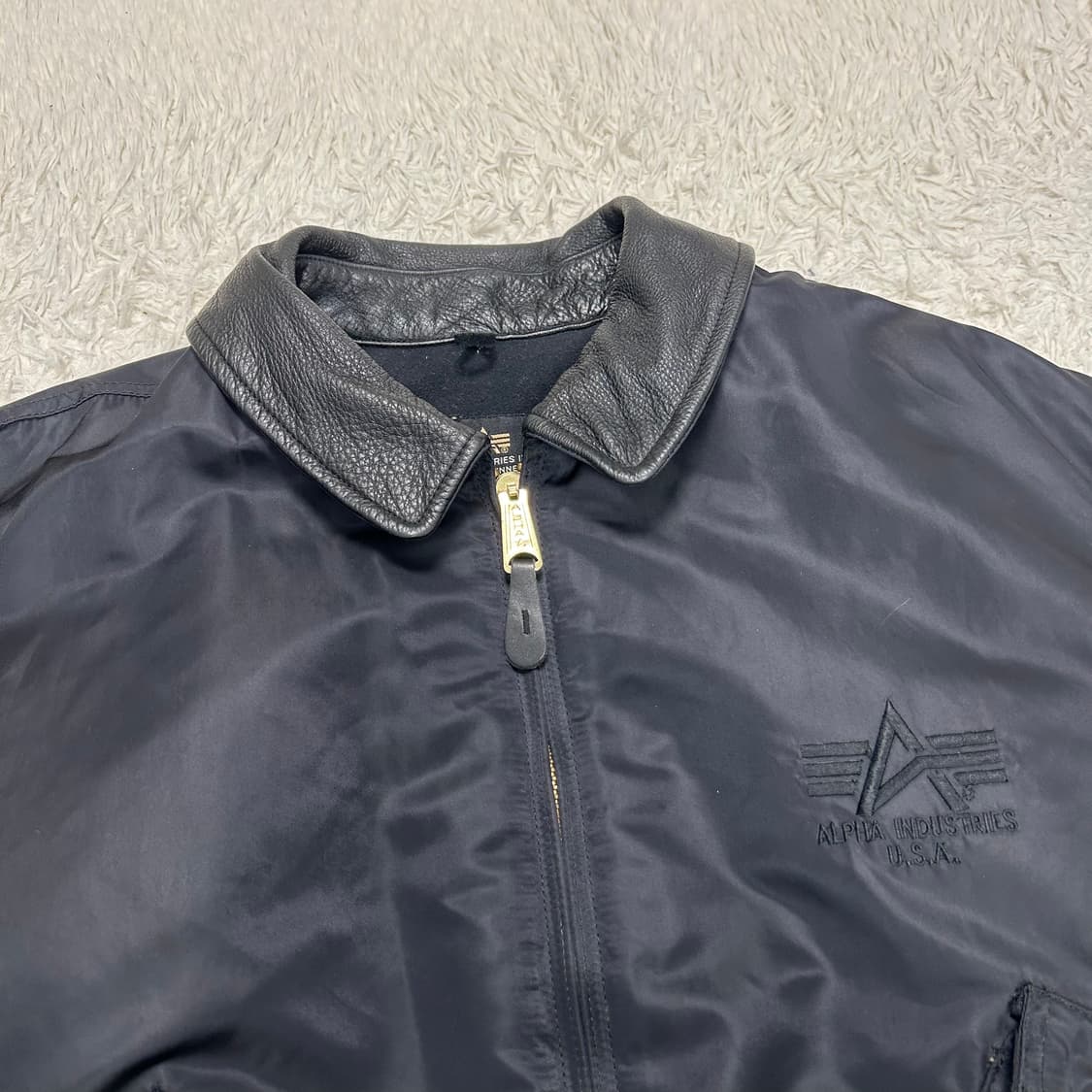 Alpha Industries Black MA-1 Flightjacket 상품이미지5