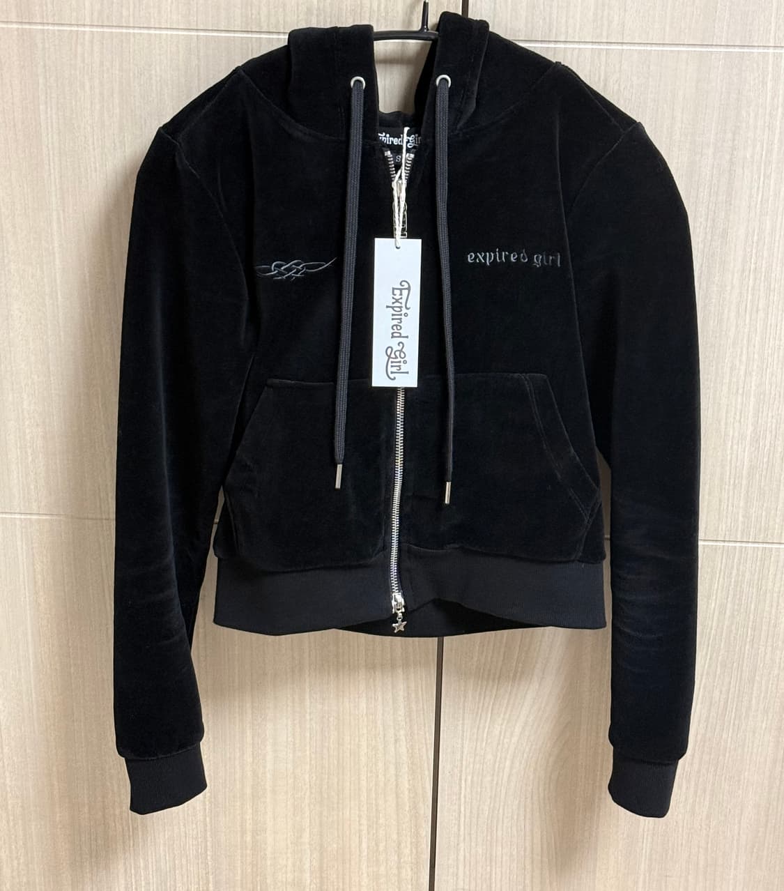 (택o새상품) 익스파이어드걸 벨로아 트랙 후드집업 블랙 s 상품이미지2