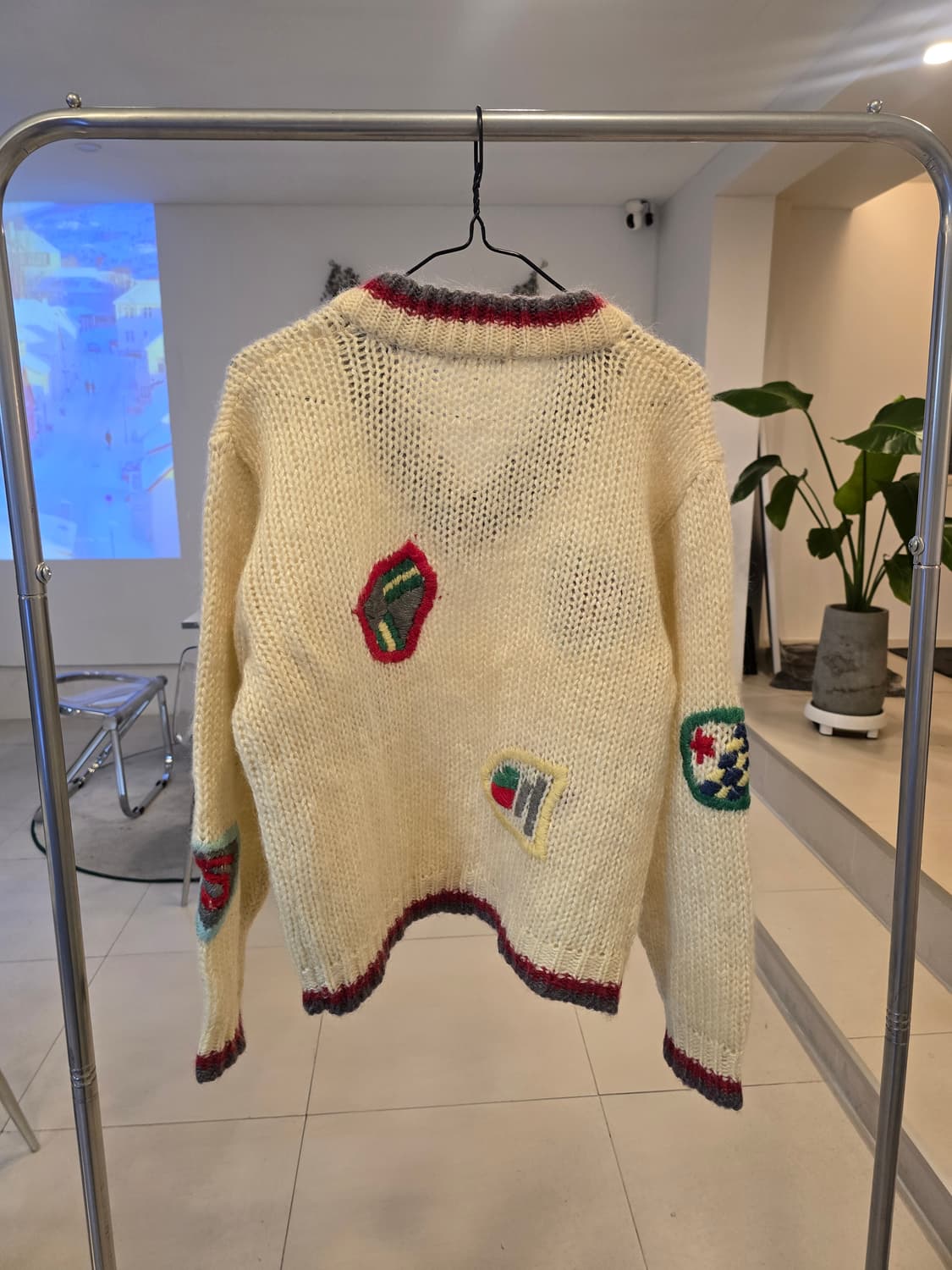 자수니트 상품이미지3