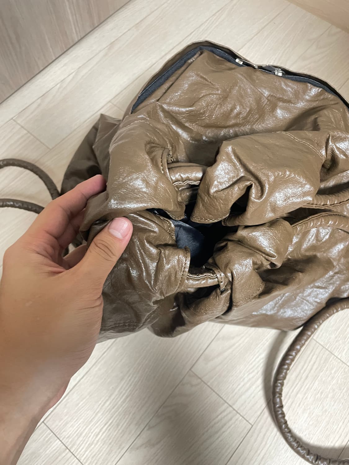 페이크레더 브라운 숄더백,백패 상품이미지4