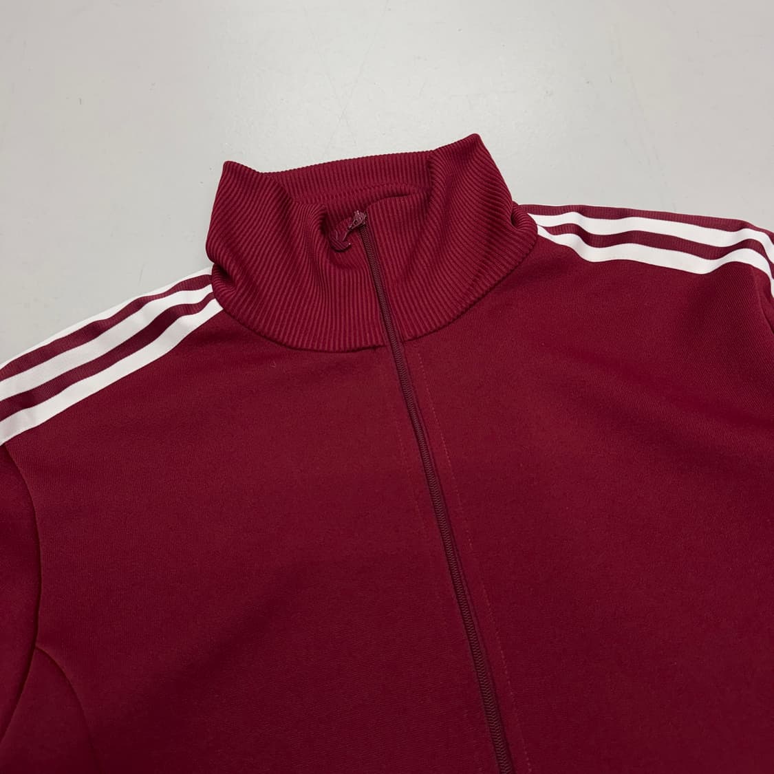 아디다스 00s 버건디 트랙탑 져지 상품이미지3
