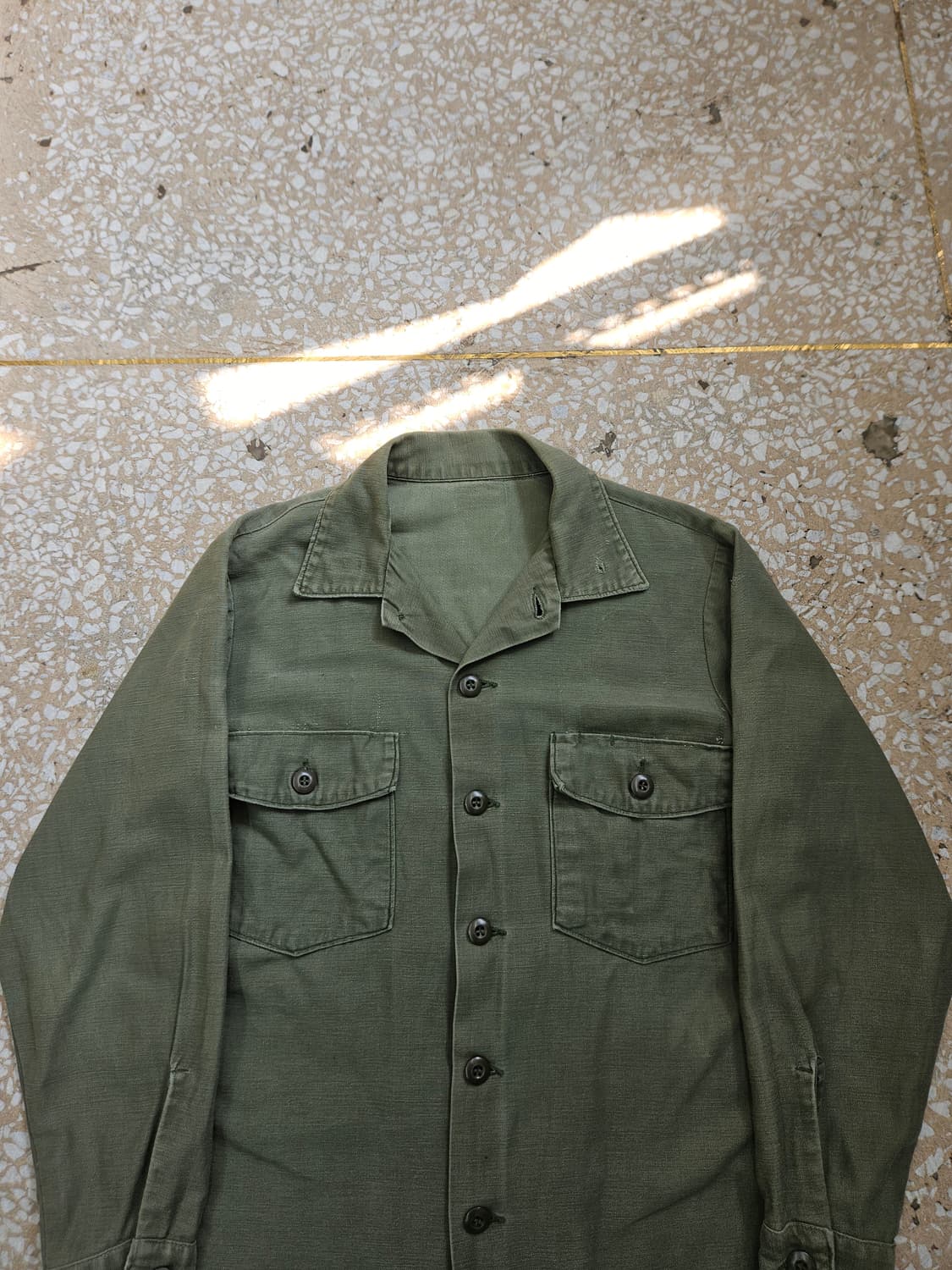 1970's 오리지널 OG107 셔츠 백사틴 15 1/2 상품이미지2