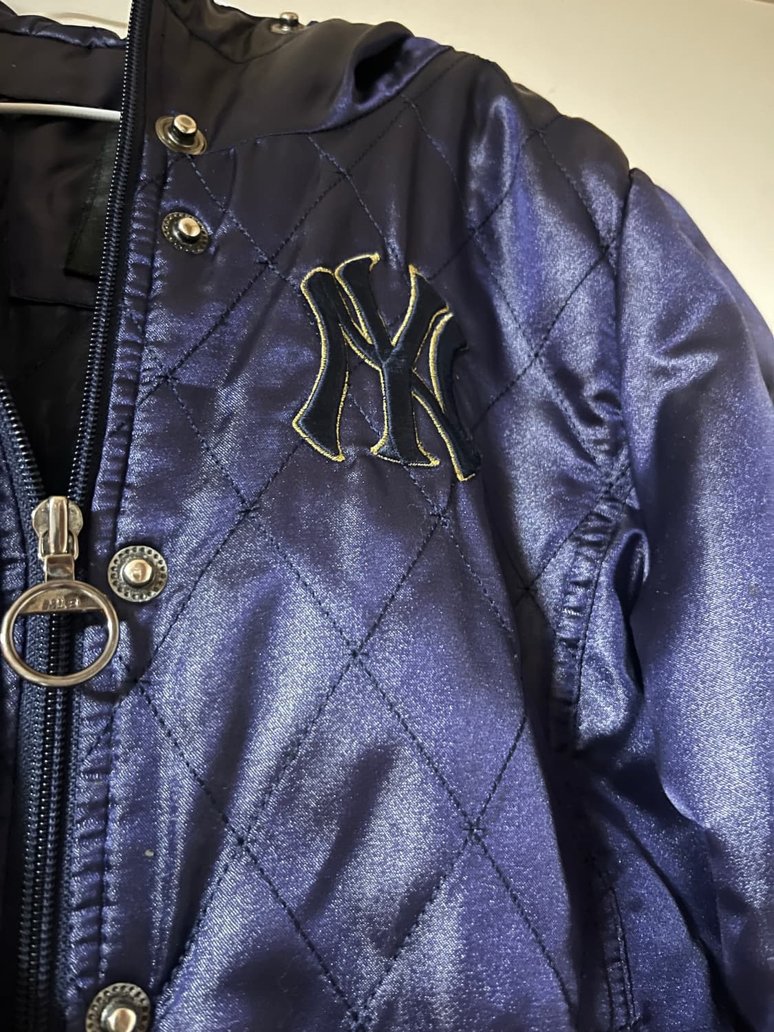 MLB 크롭 패딩 네이비  상품이미지4