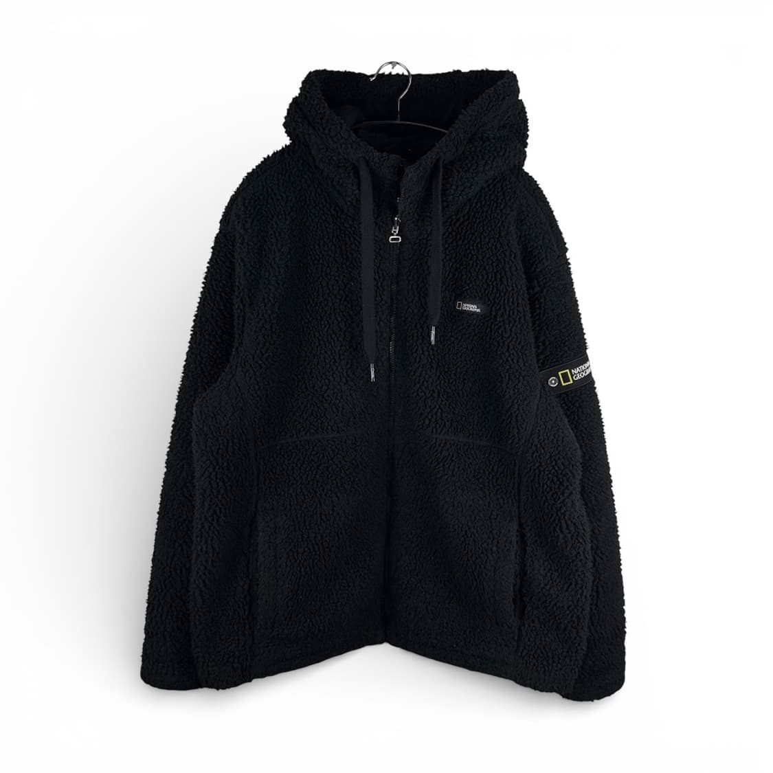 (110) 내셔널지오그래픽 양털 플리스 후드집업 블랙 상품이미지1