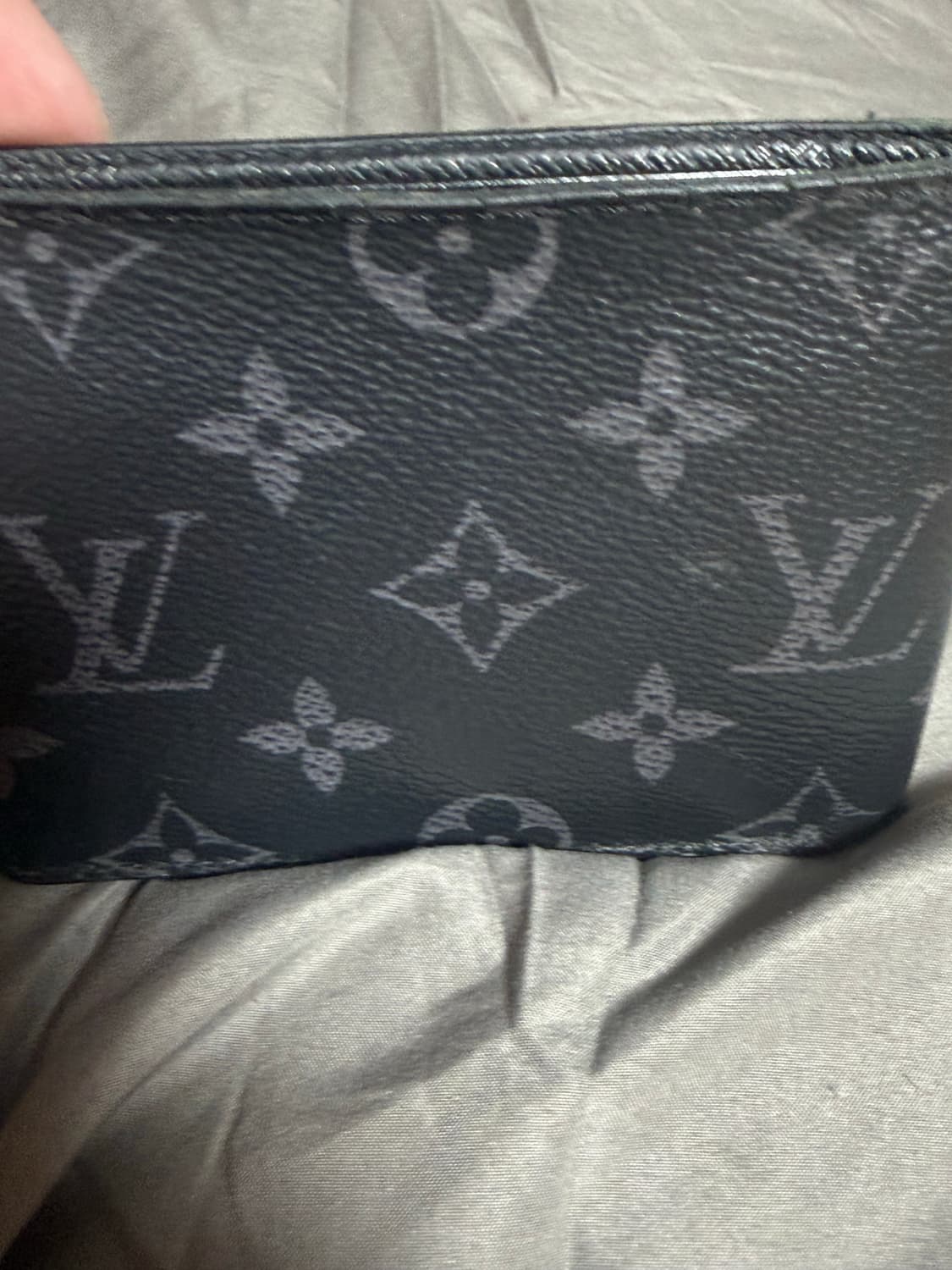 루이비통 모노그램 이클립스 반지갑 팝니다 상품이미지2