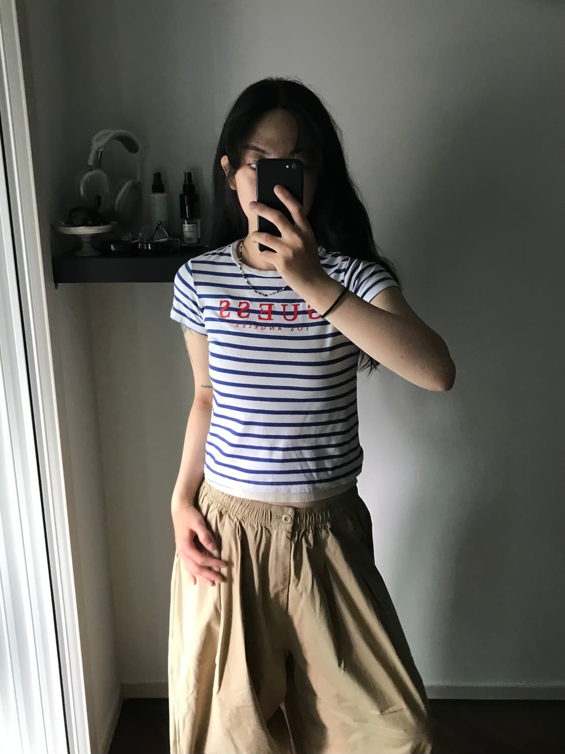 게스 중앙 스펠아웃 스트라이프 반팔티 상품이미지1