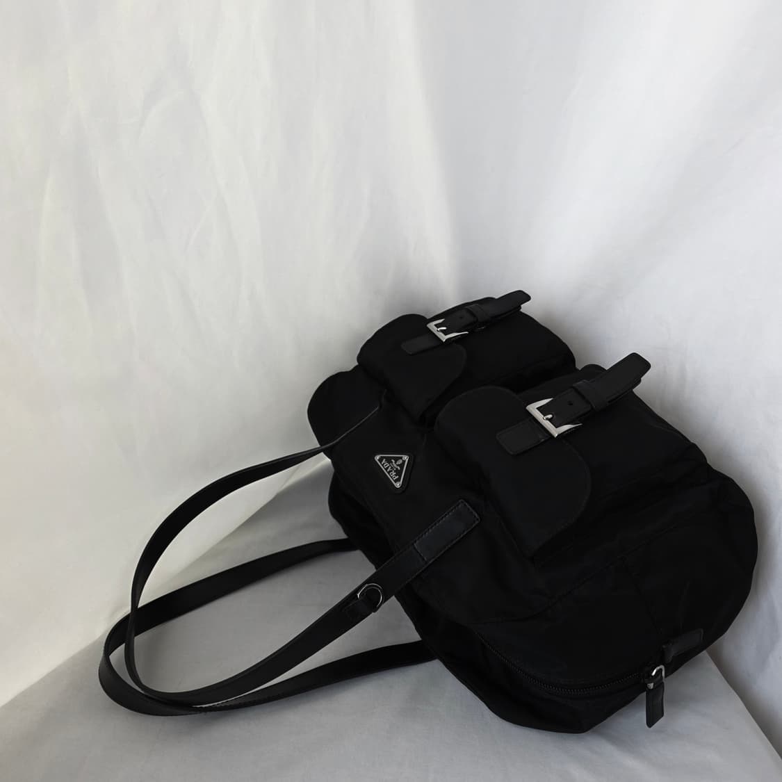 [정품 PRADA] 프라다 투포켓 나일론 토트백 볼링백 상품이미지2