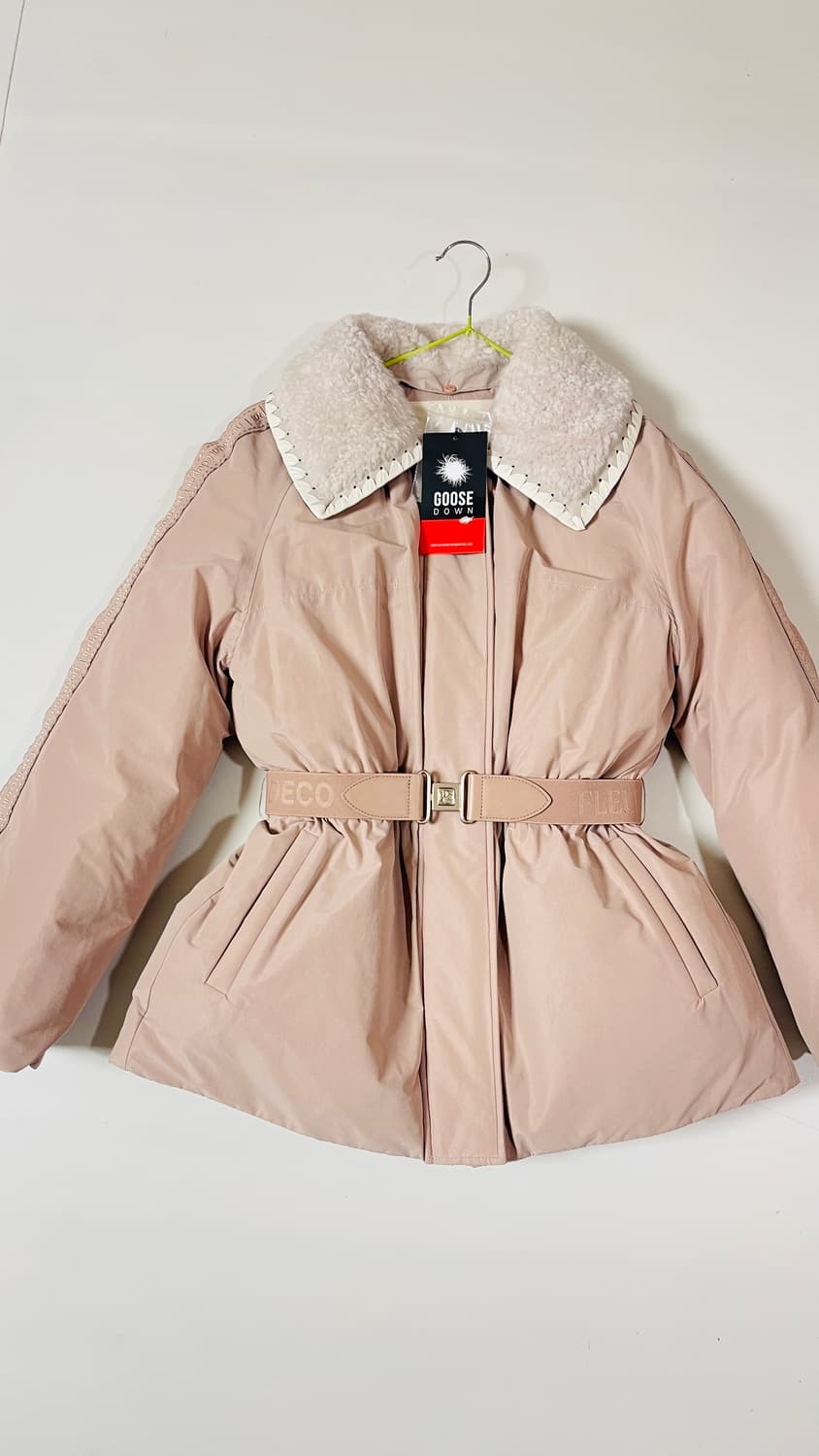 택달린새상품)데코 양털 카라 구스다운 벨티드 패딩 자켓 459,000원 상품이미지2