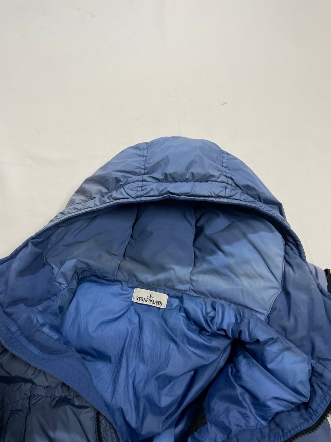 스톤아일랜드 크링클랩스 선블리치 패딩 상품이미지7