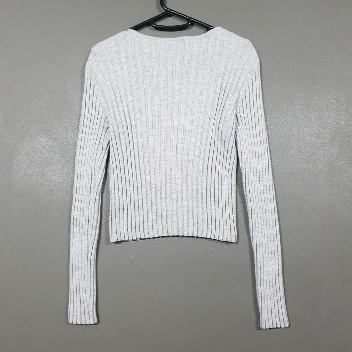 여성 M) MIXXO 미쏘 골지 버튼 슬림 니트 가디건 크롭핏 그레이 상품이미지5