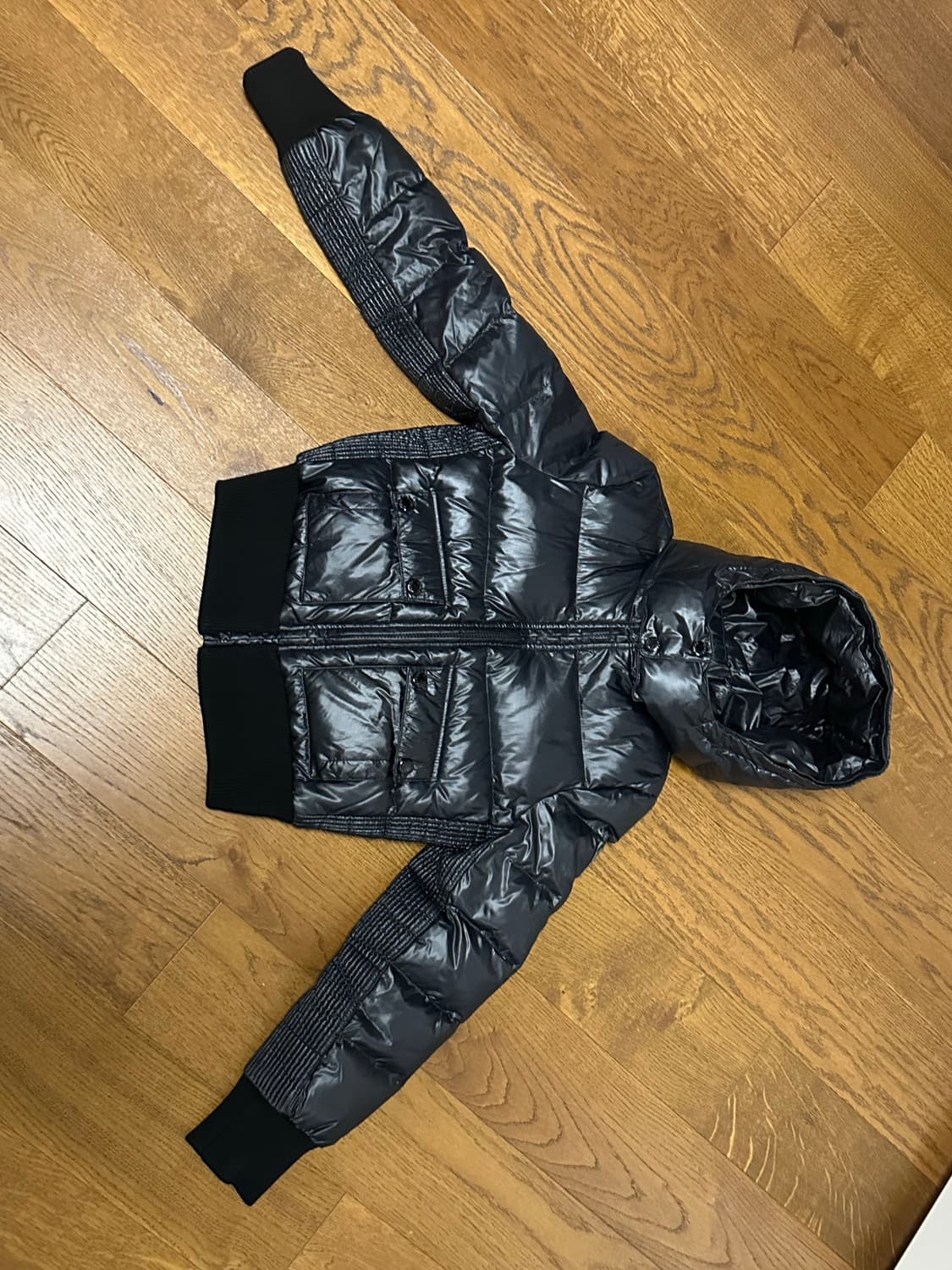 GUESS 검정 패딩 점퍼 상품이미지1