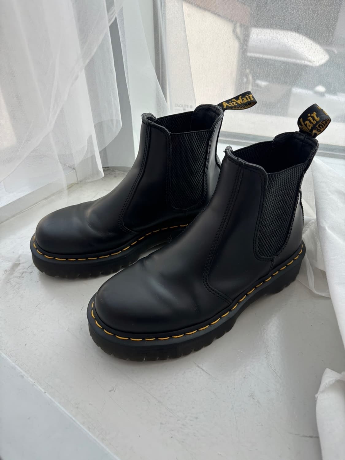 Dr.Martens Boots 상품이미지1