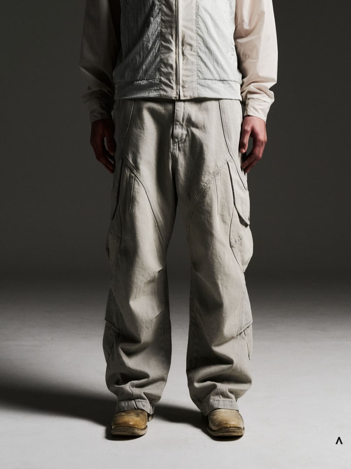 이그노타 CORE:8 ROAMER CARGO PANTS 상품이미지1