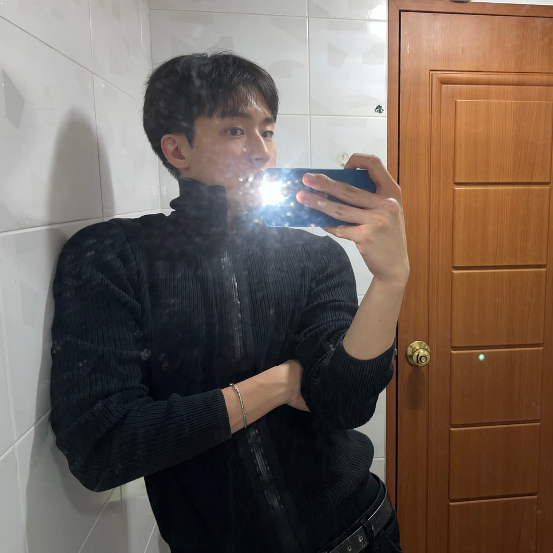 GAP 스웨이드 믹스 하이넥 니트 집업 다크웨어 상품이미지1