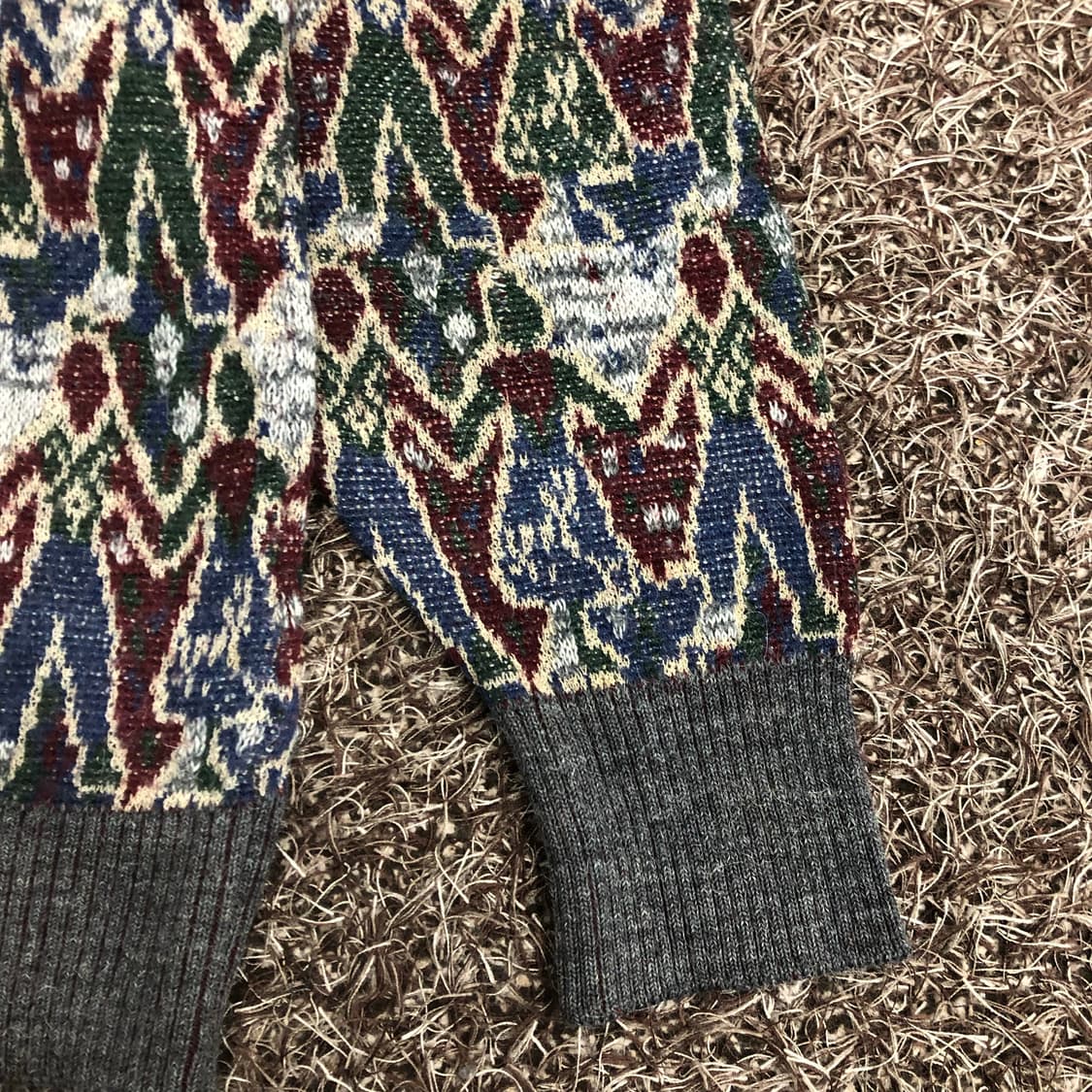 미쏘니 울 멀티컬러 패턴 니트 상품이미지3