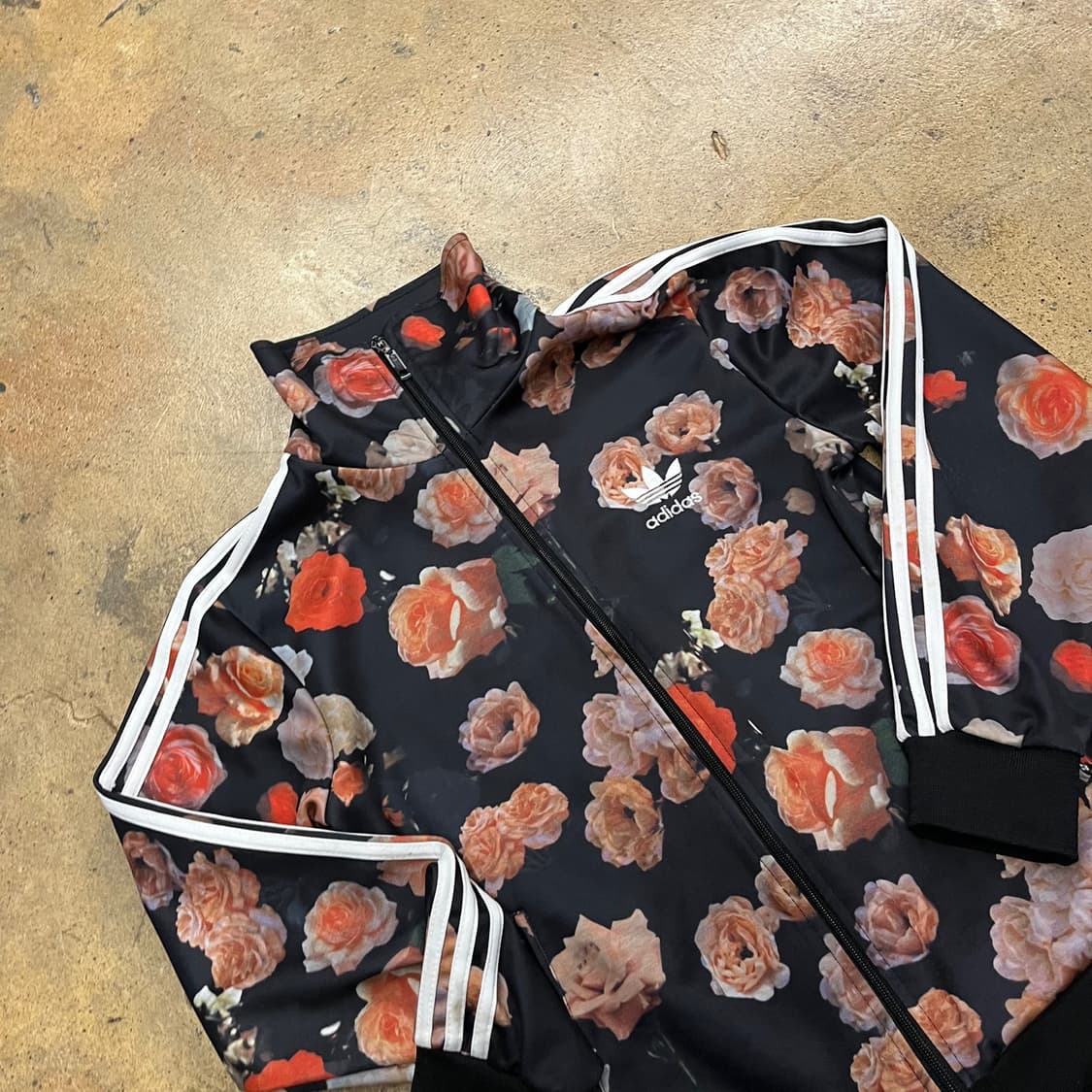 [정품/M] 아디다스 오리지널스 파이어버드 플라워 패턴 트랙탑 저지b16 상품이미지1