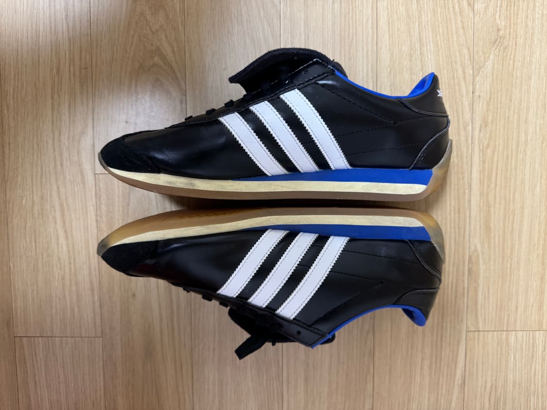 아디다스-예스아이씨 콜라보 신발 상품이미지3