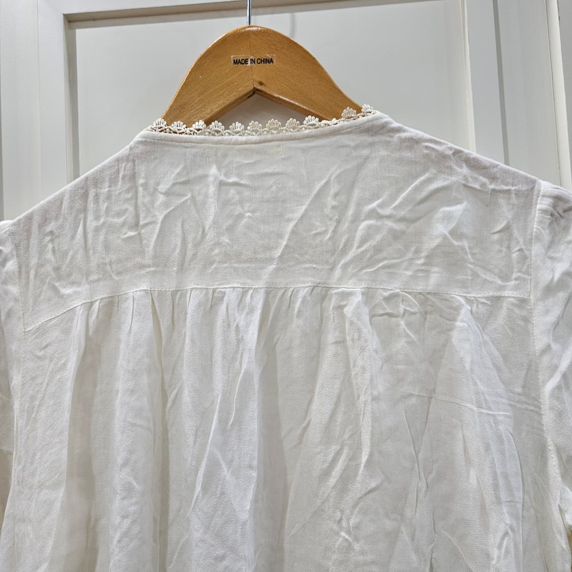 엑시즈팜(Axes Femme) 레이스 레이어드 리본 블라우스 상품이미지7