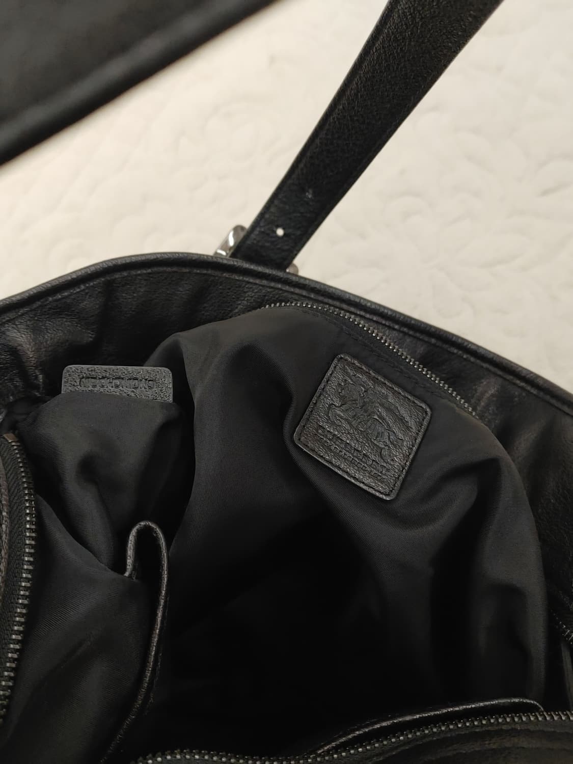 버버리 가방 상품이미지4