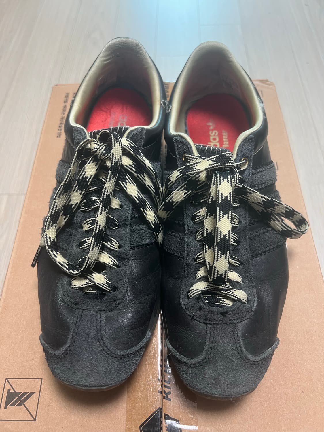 아디다스 웨일즈보너 컨트리 코어 블랙 265 상품이미지2