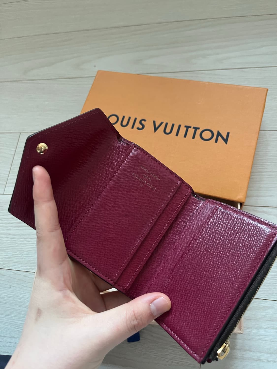 루이비통 모노그램 반지갑 푸시아 상품이미지2
