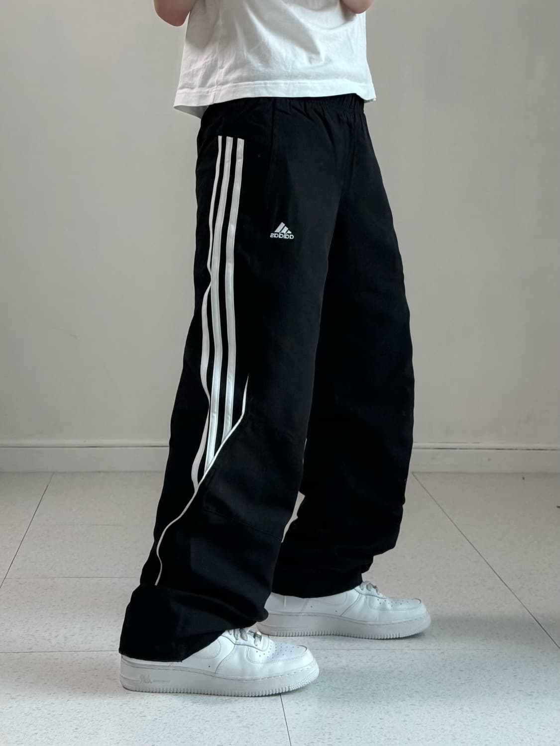 아디다스 블랙 트랙팬츠 상품이미지2