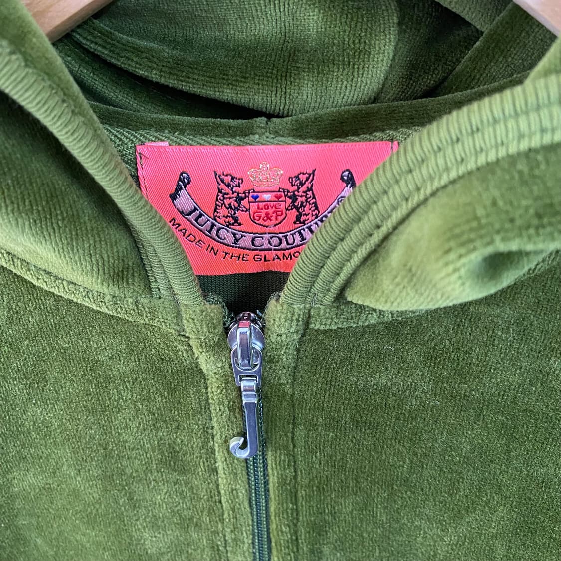 쥬시쿠티르 말차 벨벳후드집업 상품이미지4