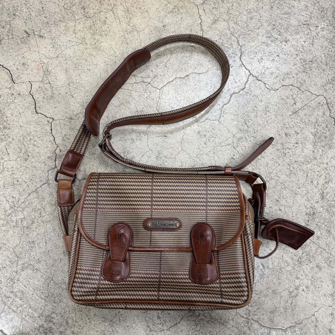 폴로 글렌 체크 크로스백 상품이미지1