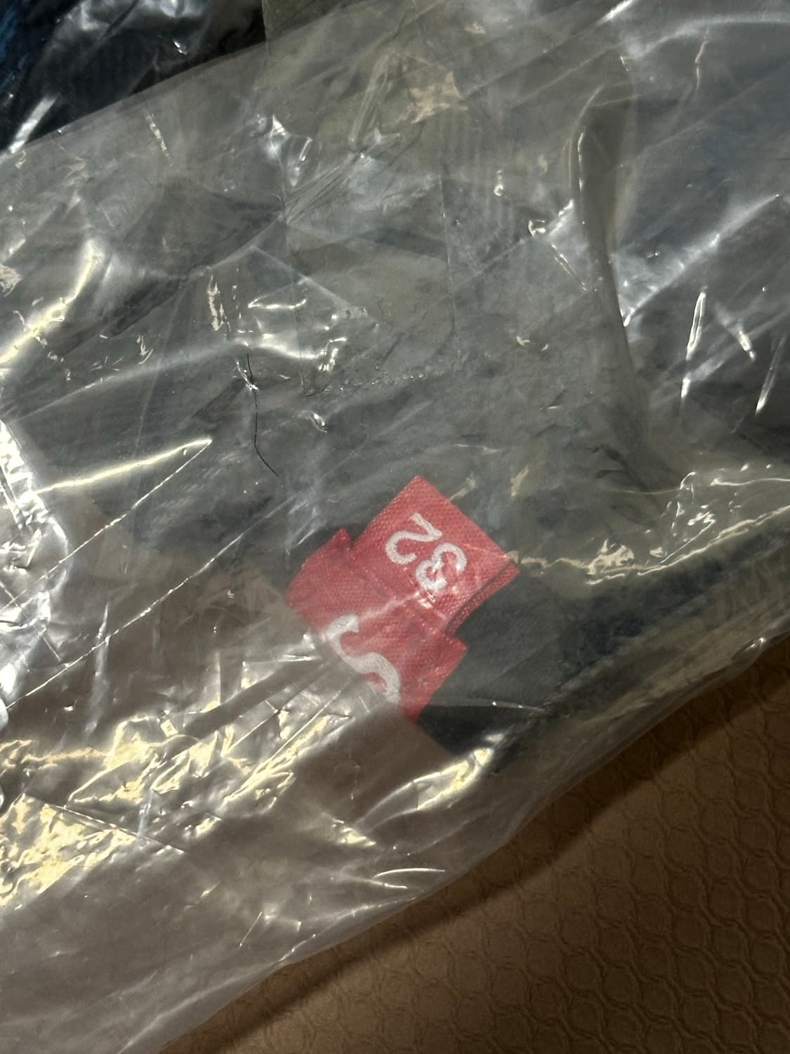 슈프림 배기 진 블랙 - 26SS 상품이미지2