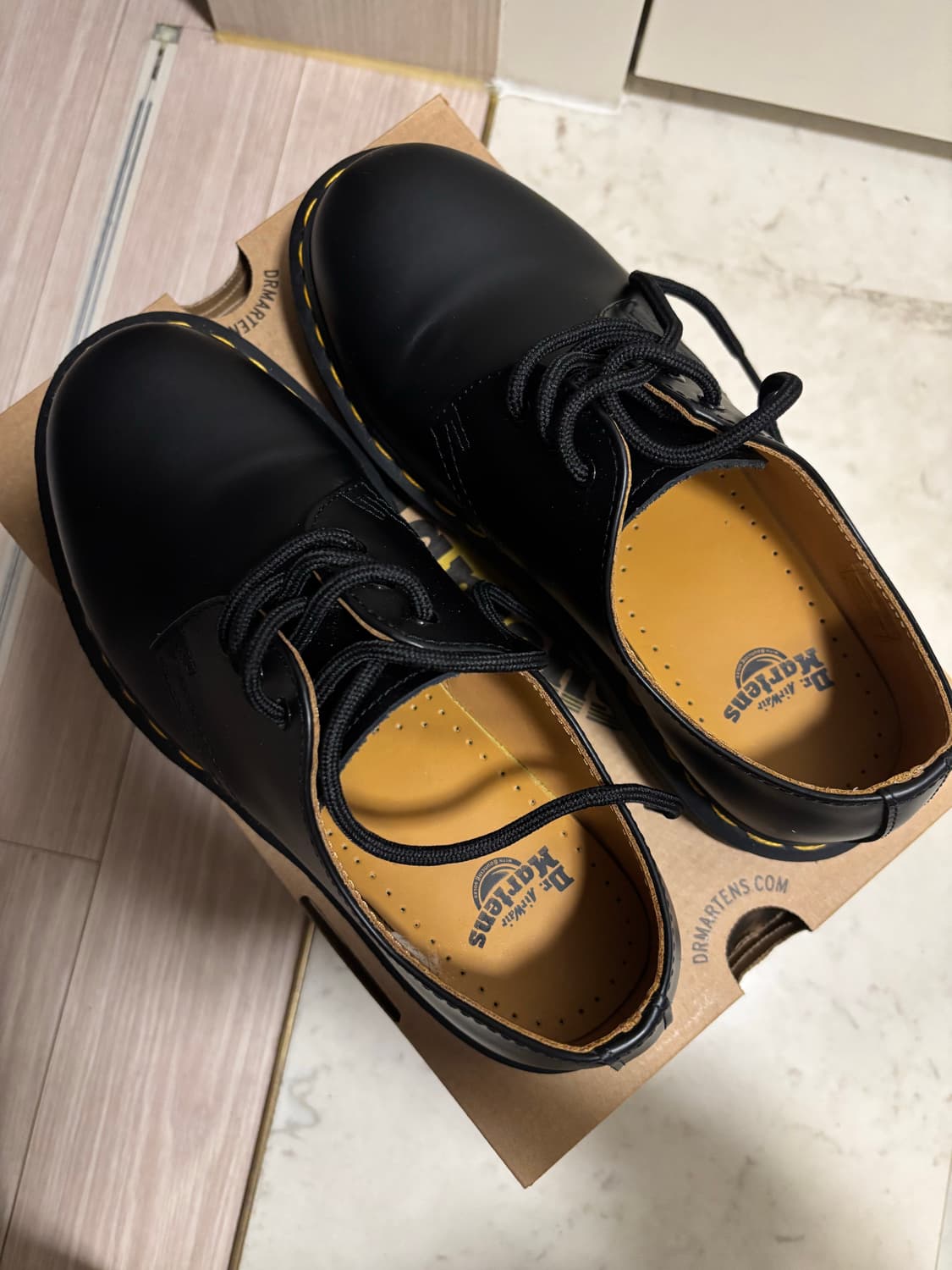 닥터마틴 1461 스무스 블랙 uk4 상품이미지3