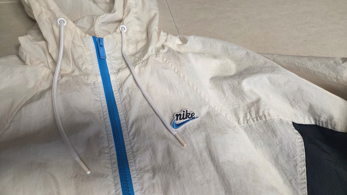 나이키  헤리티지 윈드러너 우븐 시그널  바람막이 점퍼  상품이미지3