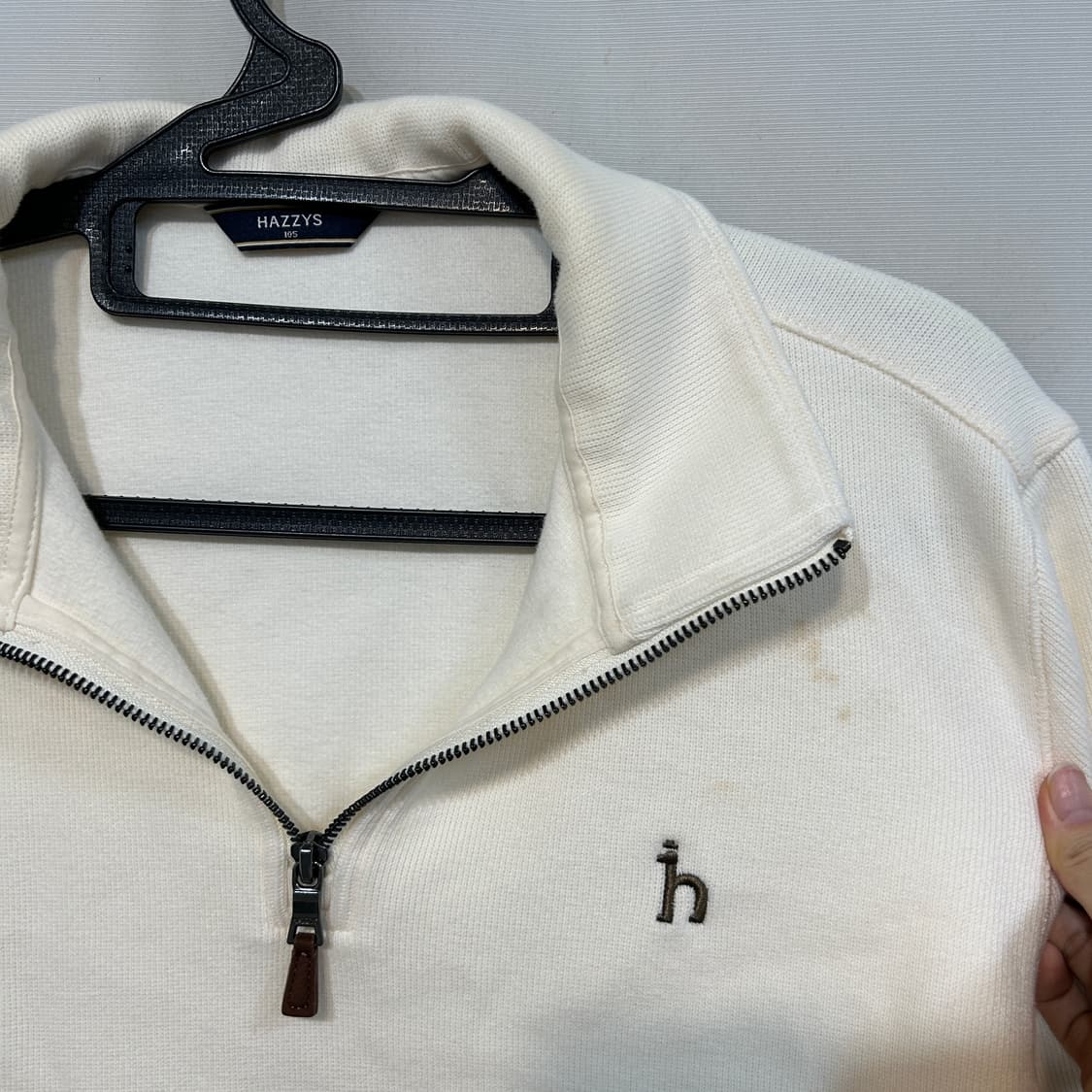 헤지스 2022 남성 니트 반집업 105 상품이미지2