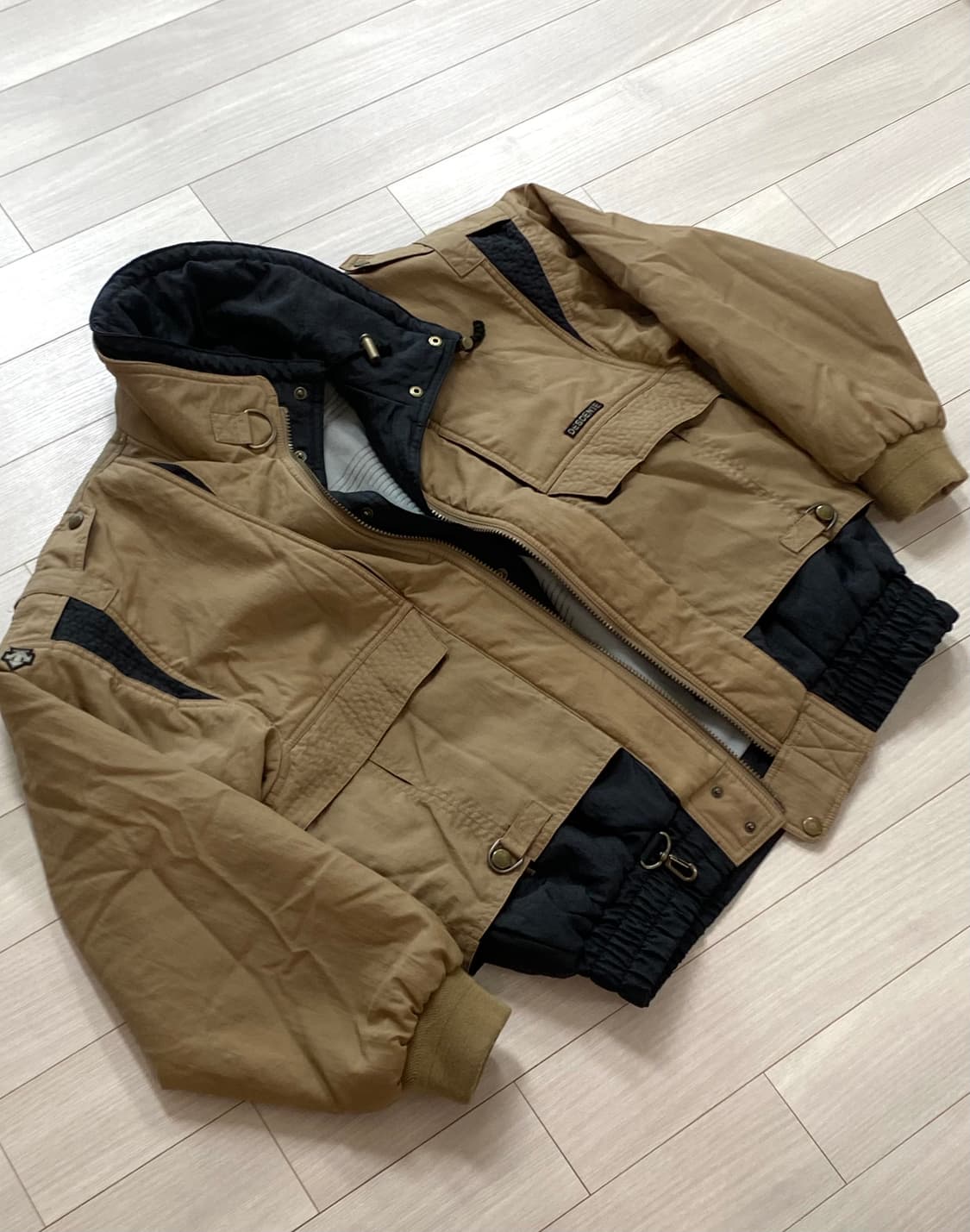 데상트 재팬 스키 점퍼 상품이미지1