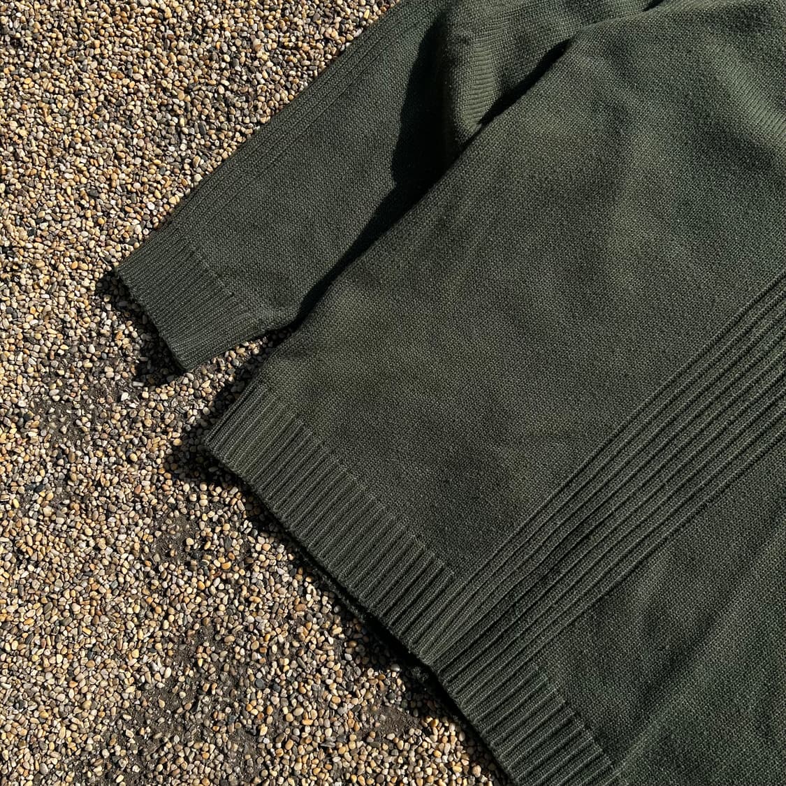 라코스테(Lacoste) 카키 반버튼 니트 상품이미지3