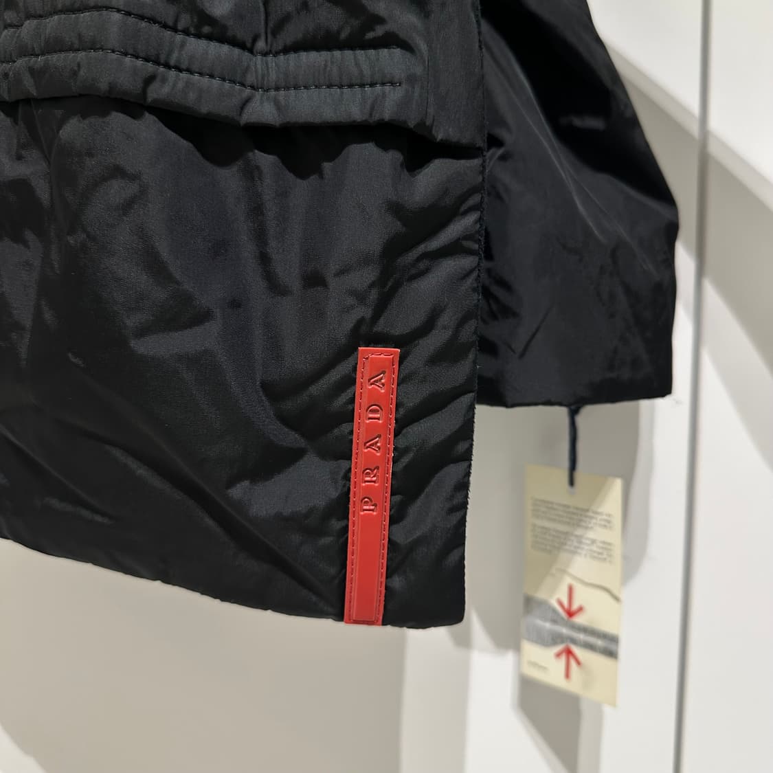 프라다 나일론/플리스 포켓 머플러 상품이미지2