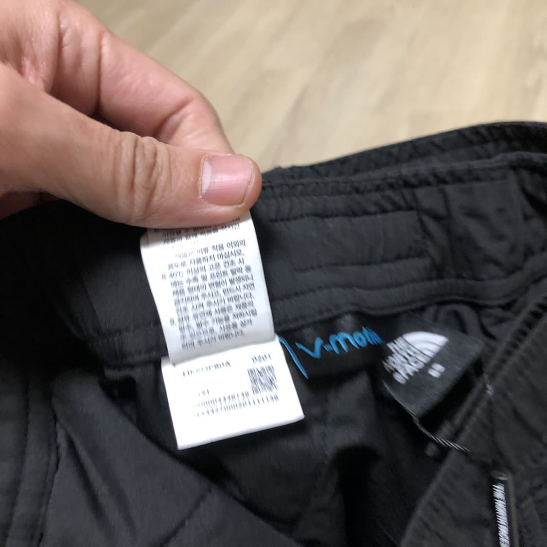 (65) 새상품 노스페이스 우먼스 캠퍼 브이모션 스커트 블랙 치마 상품이미지5