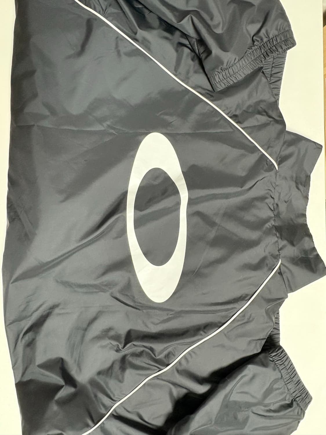 오클리 퍼포먼스 핏 바람막이 상품이미지3