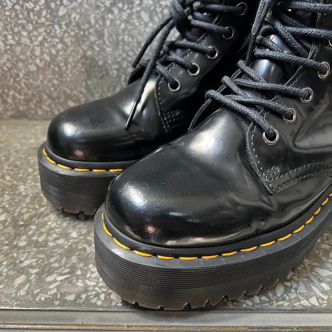 닥터마틴 제이든 8홀 플랫폼 부츠 상품이미지4